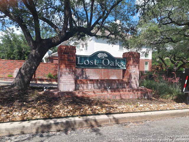 Listing photo id 24 for 8807 Lost Woods