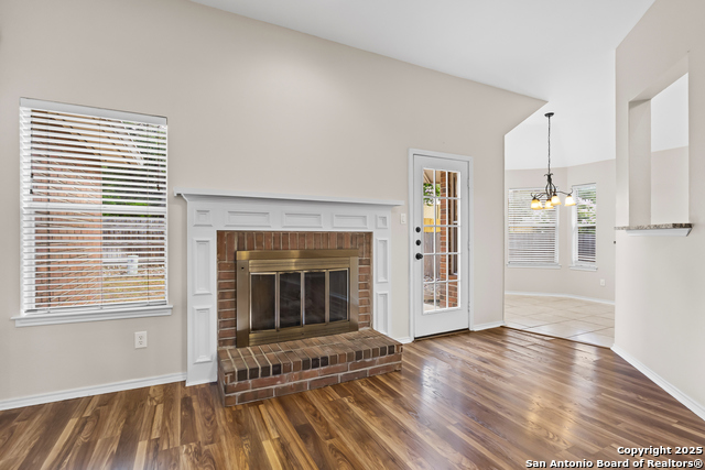 Listing photo id 5 for 8807 Lost Woods
