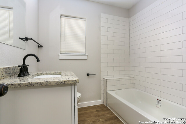Image 10 of 22 For 734 Norwood  