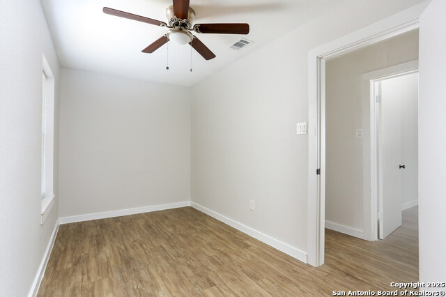 Image 9 of 22 For 734 Norwood  