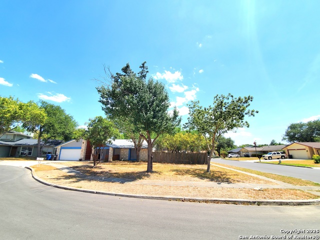 Listing photo id 32 for 6206 Mesa Verde