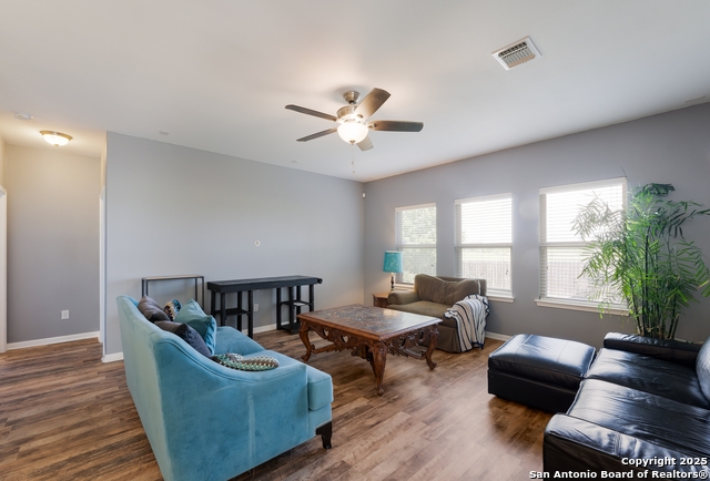 Image 11 of 33 For 416 Stonebrook Dr