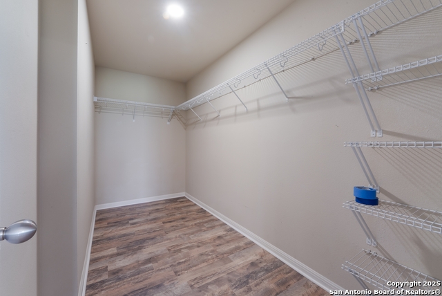 Image 16 of 33 For 416 Stonebrook Dr