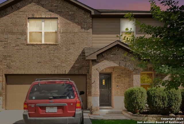 Image 2 of 33 For 416 Stonebrook Dr