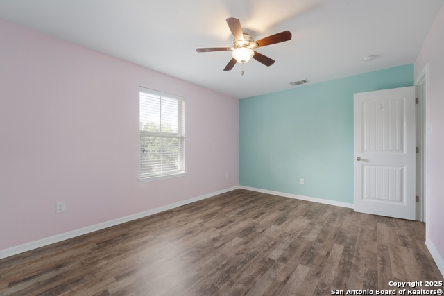Image 26 of 33 For 416 Stonebrook Dr