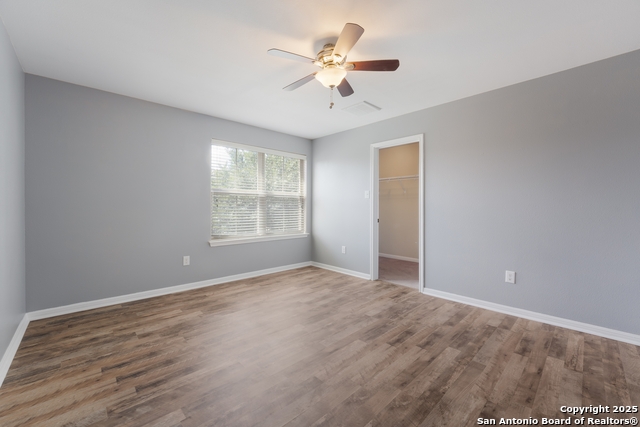 Image 28 of 33 For 416 Stonebrook Dr