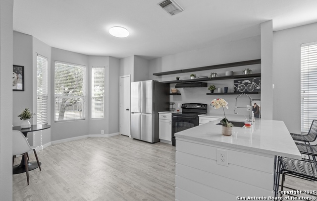 Image 2 of 11 For 6009 Midcrown Dr