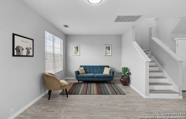 Image 6 of 11 For 6009 Midcrown Dr