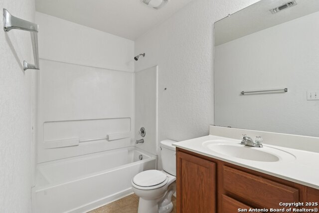Image 19 of 35 For 1438 Jordan Crossing