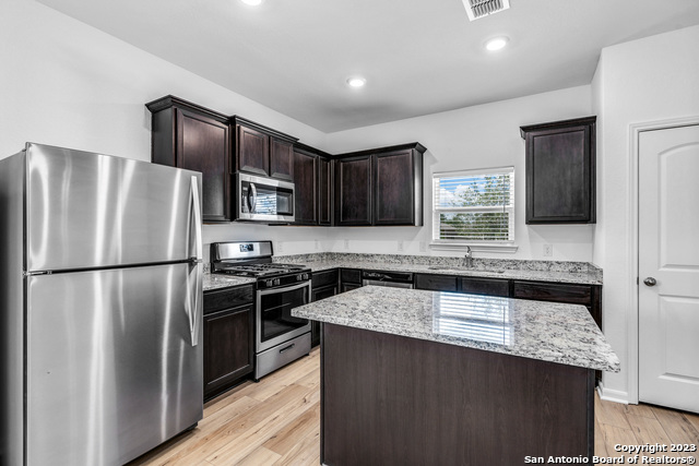 Image 6 of 14 For 10813 Quinn Court