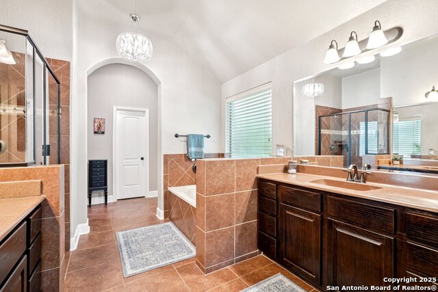 Image 18 of 47 For 14702 Hill Pine Way