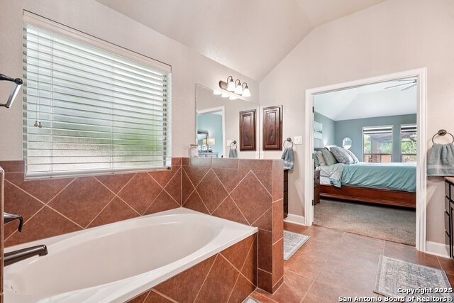 Image 19 of 47 For 14702 Hill Pine Way