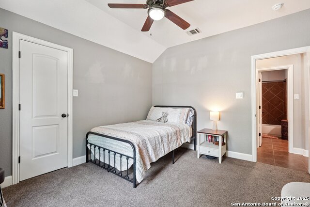 Image 21 of 47 For 14702 Hill Pine Way