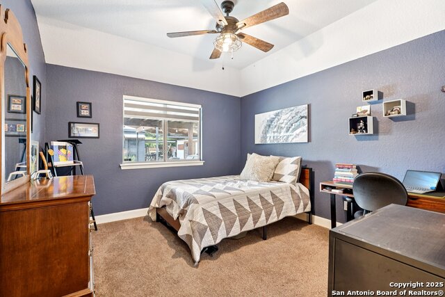 Image 23 of 47 For 14702 Hill Pine Way
