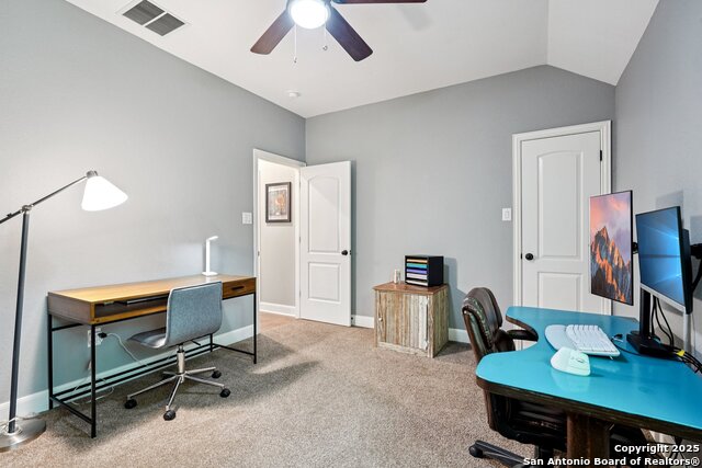 Image 27 of 47 For 14702 Hill Pine Way