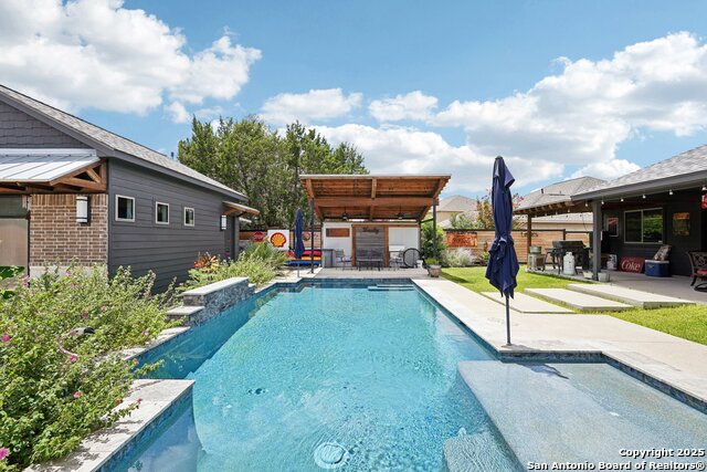Image 35 of 47 For 14702 Hill Pine Way