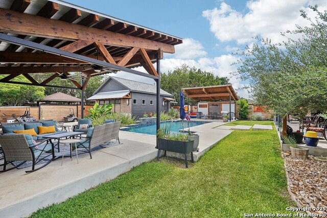 Image 37 of 47 For 14702 Hill Pine Way