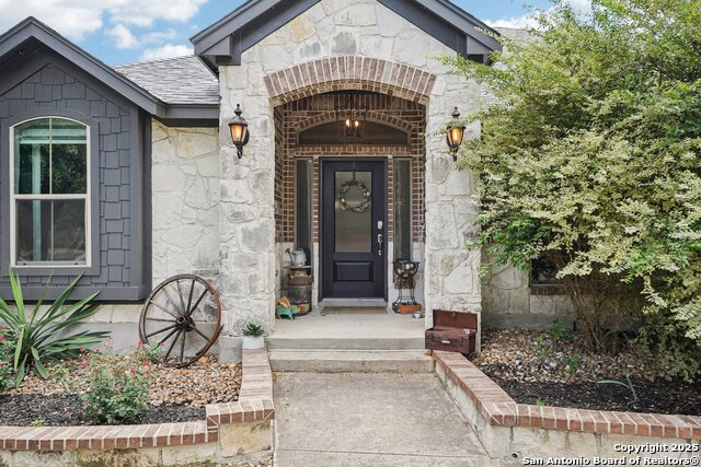 Image 4 of 47 For 14702 Hill Pine Way