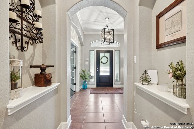 Image 5 of 47 For 14702 Hill Pine Way