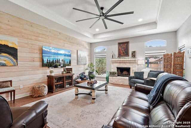 Image 6 of 47 For 14702 Hill Pine Way