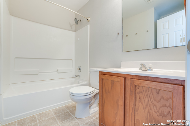 Image 32 of 35 For 24238 Waterwell Oaks