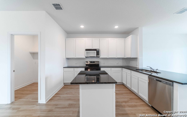Image 4 of 18 For 3031 Heidfeld Lane