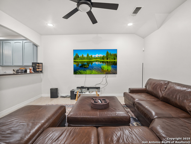 Image 10 of 38 For 4827 Ayrshire Dr