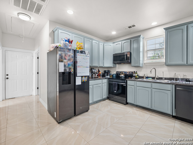 Image 15 of 38 For 4827 Ayrshire Dr