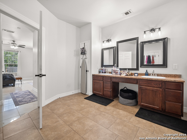 Image 21 of 38 For 4827 Ayrshire Dr