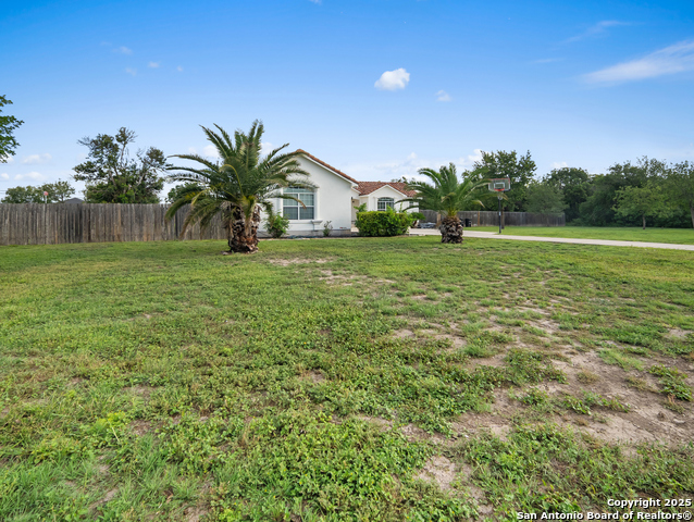 Image 27 of 38 For 4827 Ayrshire Dr