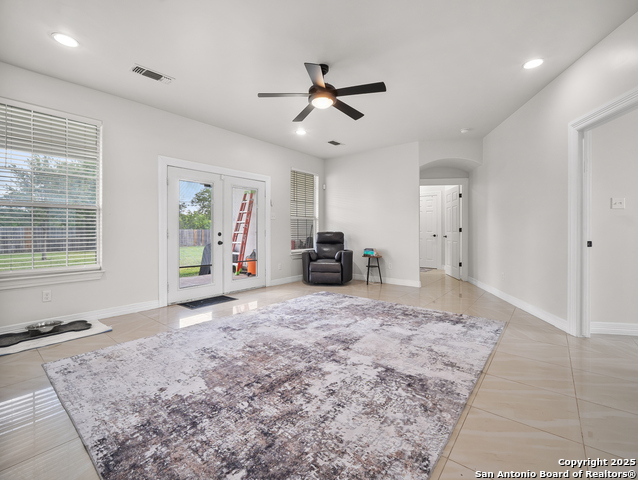 Image 4 of 38 For 4827 Ayrshire Dr