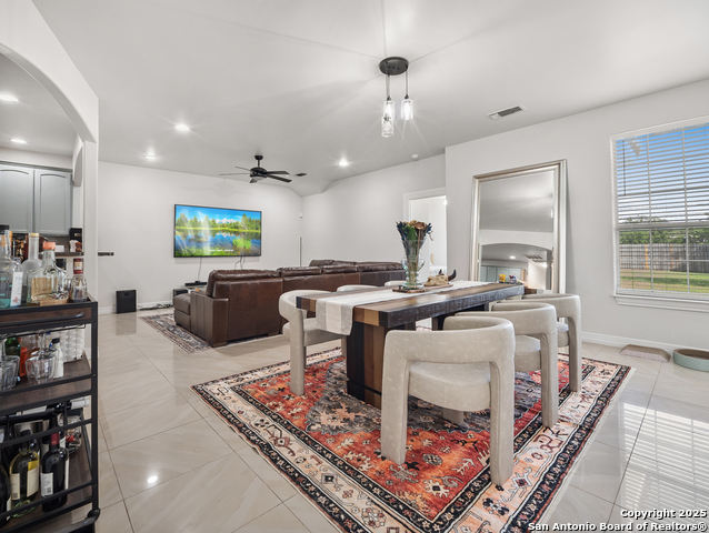 Image 8 of 38 For 4827 Ayrshire Dr