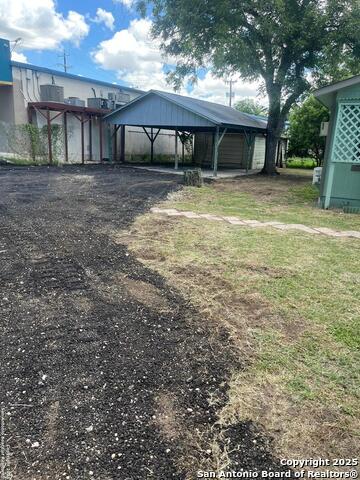Image 14 of 16 For 12000 Edwards Rd  1