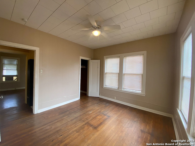 Image 17 of 25 For 409 Club Dr  1