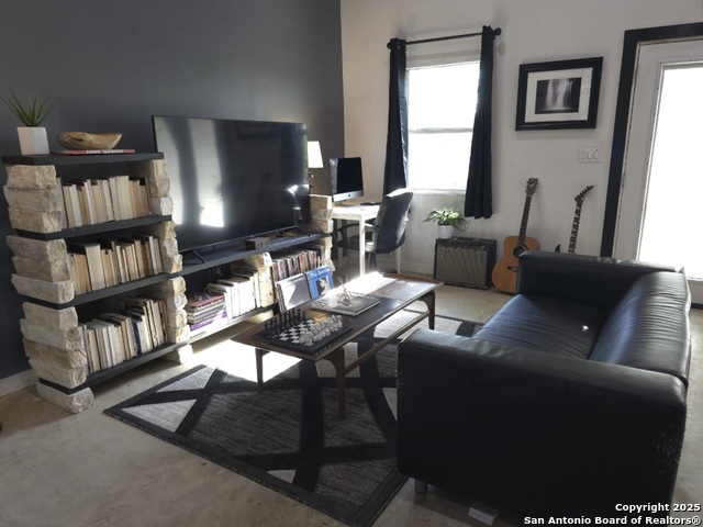 Image 13 of 44 For 124 Valley Creek