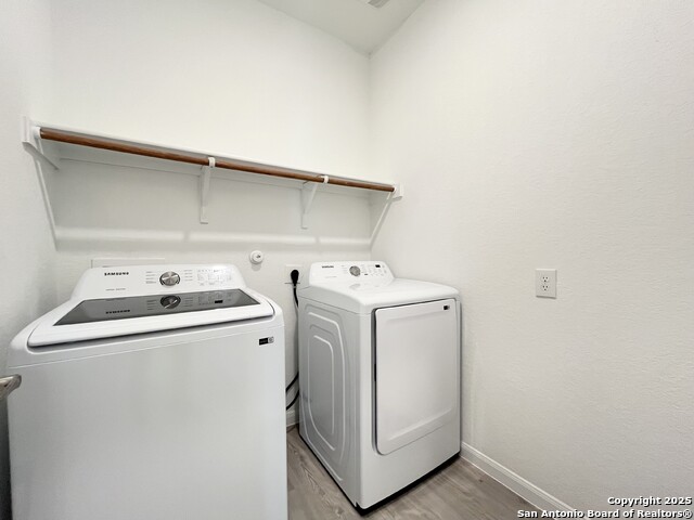 Image 27 of 34 For 4554 Glades Way