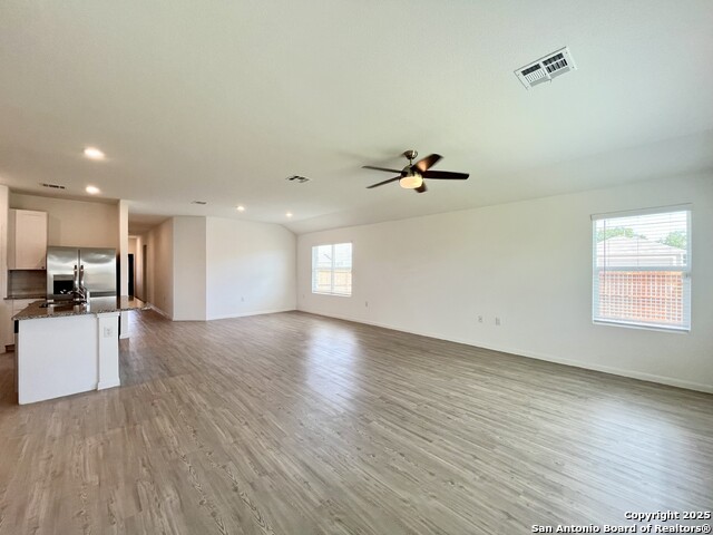 Image 7 of 34 For 4554 Glades Way