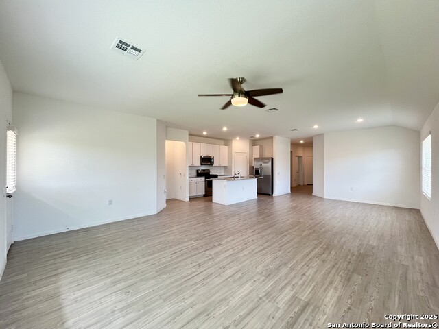 Image 8 of 34 For 4554 Glades Way