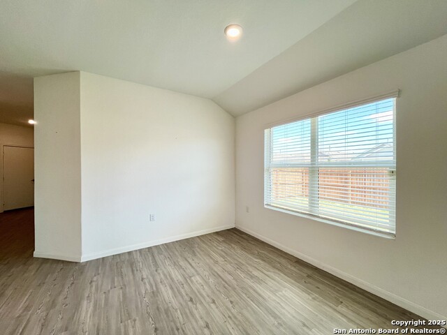 Image 9 of 34 For 4554 Glades Way