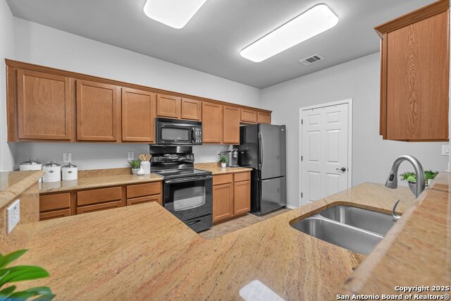 Image 14 of 38 For 4815 Osborn Glade