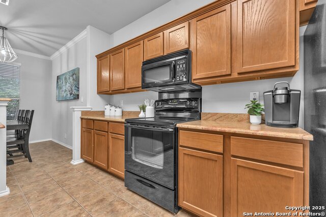 Image 16 of 38 For 4815 Osborn Glade