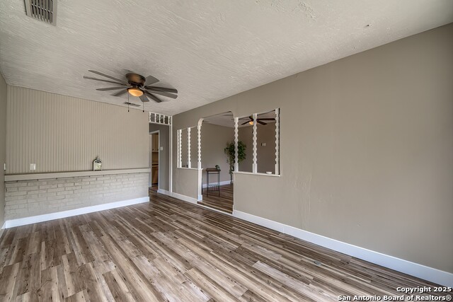 Image 23 of 28 For 205 Nell Deane Blvd