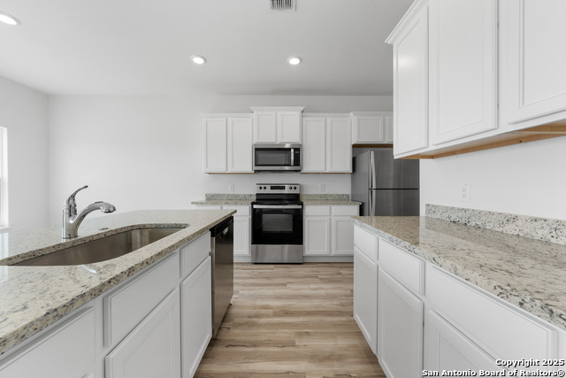 Image 11 of 32 For 16013 Cabana Drive
