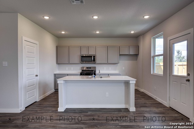 Listing photo id 1 for 8910 Wildwood Pass