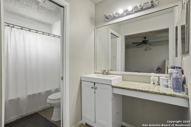 Listing photo id 16 for 7415 Pipers Ln