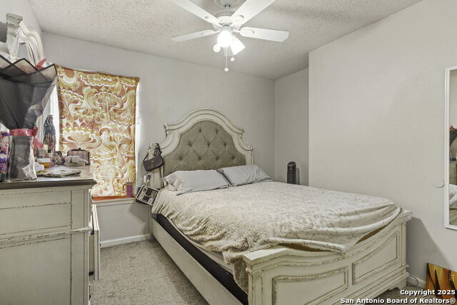 Listing photo id 17 for 7415 Pipers Ln
