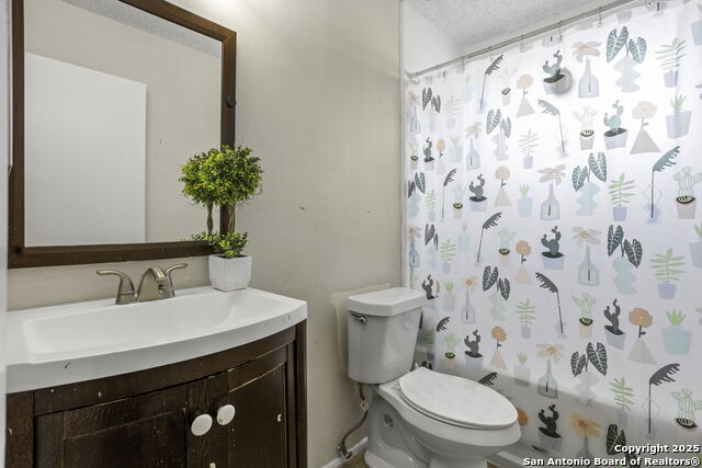 Listing photo id 19 for 7415 Pipers Ln