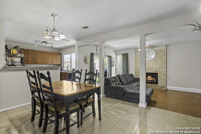 Listing photo id 4 for 7415 Pipers Ln