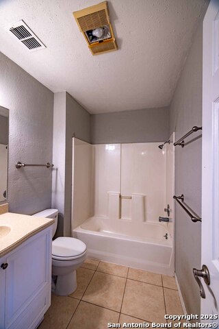 Image 10 of 29 For 121 Dresden Wood Dr