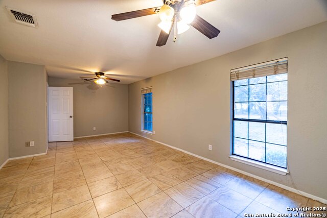 Image 18 of 29 For 121 Dresden Wood Dr